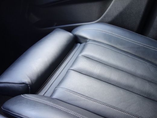 BMW X7 xDrive30d Grijskenteken High Executive VAN PANO NAV/CAM Trekhaak (3500kg) ActivLease financial lease