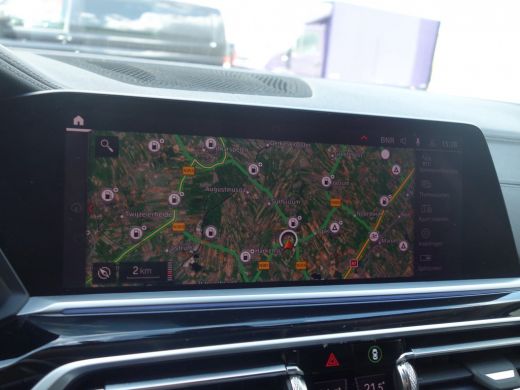BMW X7 xDrive30d Grijskenteken High Executive VAN PANO NAV/CAM Trekhaak (3500kg) ActivLease financial lease