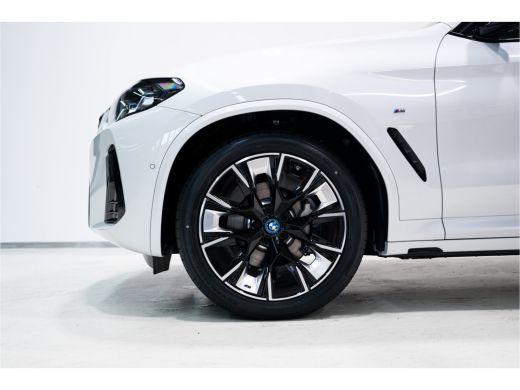 BMW iX3 Executive M Sportpakket Shadow Line ActivLease financial lease