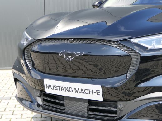 Ford Mustang Mach-E 75kWh RWD | 16% Bijtelling 2022! | Technology Pack Plus | 19inch Lichtmetalen velgen | ActivLease financial lease
