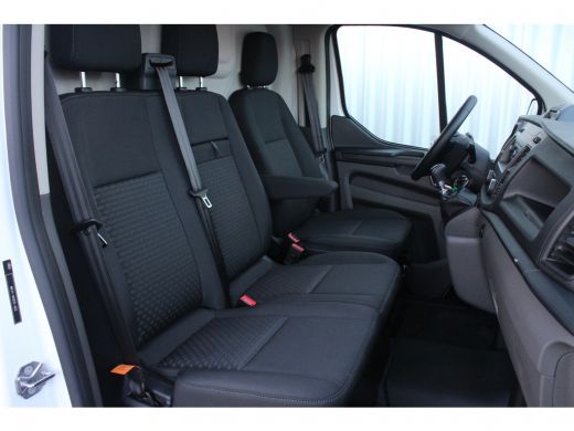 Ford Transit Custom 280 2.0 TDCi 130pk L1H1 CRUISE CONTROL | TREKHAAK | PARKEERSENSOREN VOOR + ACHTER ActivLease financial lease