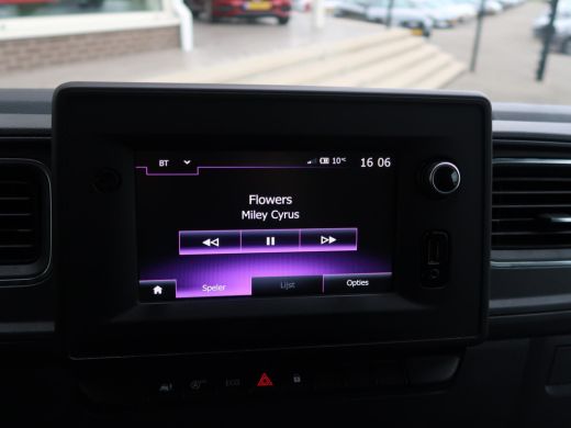 Renault Master T35 2.3 DCI 165 PK L3H2 DUBBEL LUCHT 3500 KG TREKGEWICHT + CAMERA / CARPLAY ActivLease financial lease