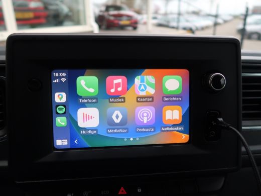 Renault Master T35 2.3 DCI 165 PK L3H2 DUBBEL LUCHT 3500 KG TREKGEWICHT + CAMERA / CARPLAY ActivLease financial lease