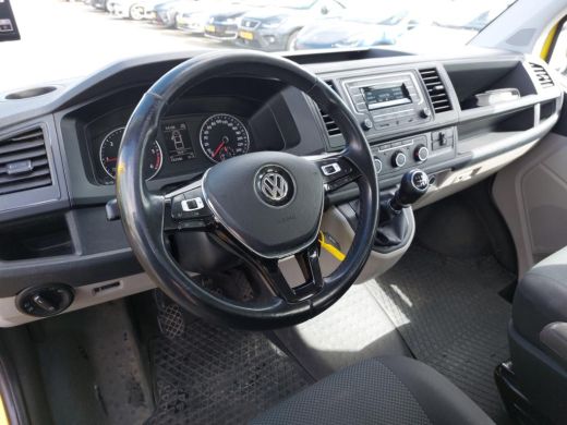 Volkswagen Transporter 2.0 TDI L2H1 DC Hiab kraan Kastinrichting Trekhaak Airco Cruise Comfortline ActivLease financial lease