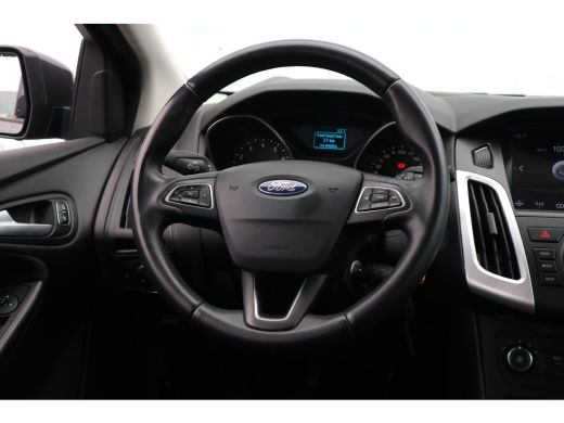 Ford FOCUS Wagon 1.0 Ecoboost NL Auto/ 1E Eigenaar/ CAMERA | CARPLAY | NAVI ActivLease financial lease