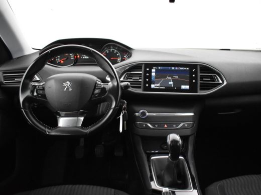 Peugeot 308 SW 1.2 PureTech Blue Lease + Trekhaak ActivLease financial lease