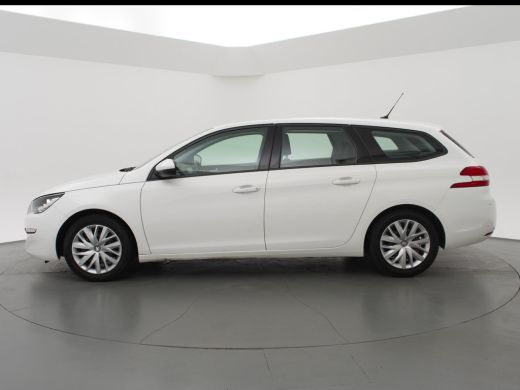 Peugeot 308 SW 1.2 PureTech Blue Lease + Trekhaak ActivLease financial lease