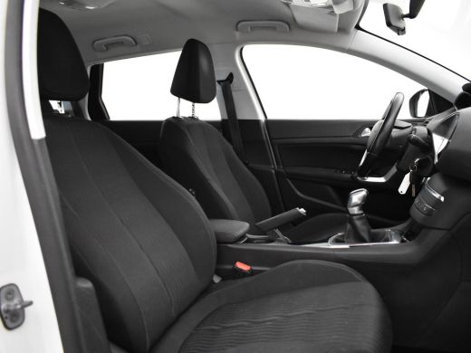 Peugeot 308 SW 1.2 PureTech Blue Lease + Trekhaak ActivLease financial lease