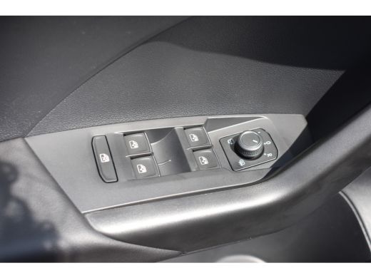 Volkswagen T-Cross 1.0 TSI 110PK R-Line | NAVIGATIE | CAMERA | 18 INCH | BEATS AUDIO ActivLease financial lease