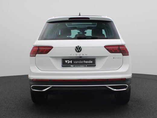 Volkswagen Tiguan 1.4 TSI eHybrid Elegance 245PK DSG Panoramadak, 360 gr. camera, virtual pedal, winterpakket, Ergo... ActivLease financial lease