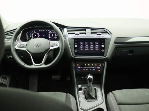 Volkswagen Tiguan 1.4 TSI eHybrid Elegance 245PK DSG Panoramadak, 360 gr. camera, virtual pedal, winterpakket, Ergo... ActivLease financial lease