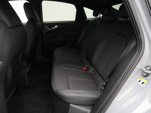 Audi Q4 Sportback e-tron 35 S Line 52 kWh Matrix Led Warmtepomp Virtual Cockpit Side Assist ActivLease financial lease
