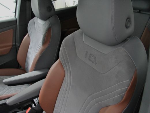Volkswagen ID.4 First 77kWh 204PK | Org. NL | Trekhaak wegklapbaar ActivLease financial lease