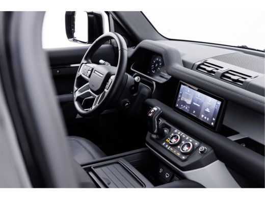 Land Rover Defender P400e 110 SE | Urban exterieur accessoires | Elektrisch in/uitklapbare trekhaak | ActivLease financial lease