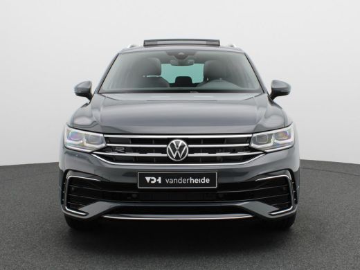 Volkswagen Tiguan 1.4 TSI eHybrid R-Line Business+ 245PK DSG leder, keyless, dodehoekassistent, panoramadak, trekha... ActivLease financial lease