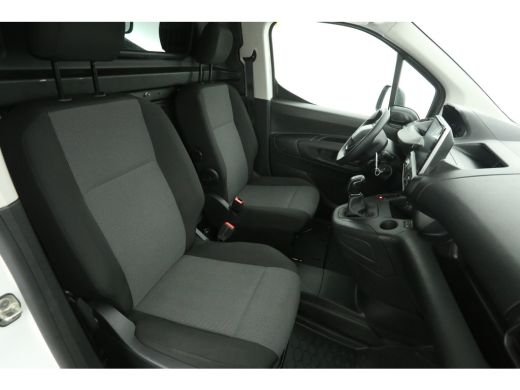 Peugeot Partner 1.6 BlueHDI L2H1 100PK Airco Cruise Navi PDC Elektrpakket Schuifdeur ActivLease financial lease
