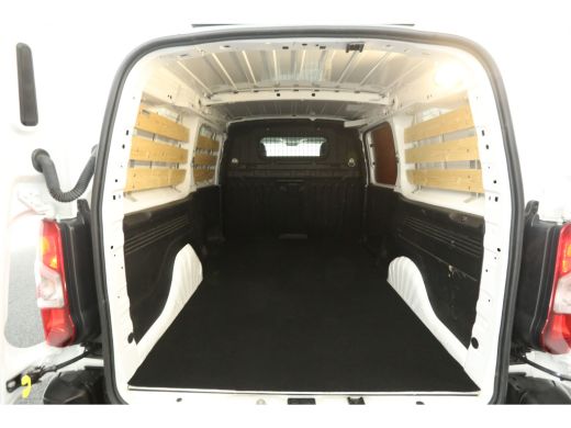 Peugeot Partner 1.6 BlueHDI L2H1 100PK Airco Cruise Navi PDC Elektrpakket Schuifdeur ActivLease financial lease