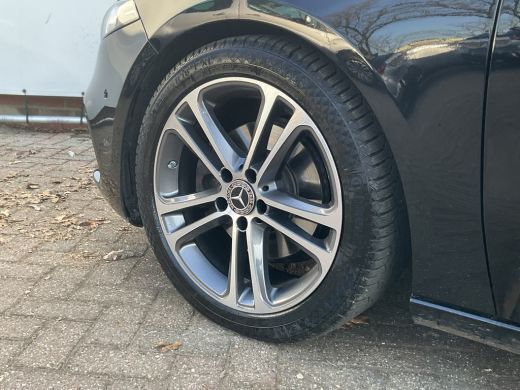 Mercedes A-Klasse 200 164pk Automaat 18 Inch Stoelverw Navi/Cam Widescreen 1Eig Uitstraling! ActivLease financial lease