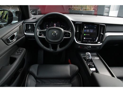 Volvo  V60 B4 198pk Plus Dark | Trekhaak | 360 Camera | Adaptive Cruise | Memory Seats | Harman/Kardon | Cli... ActivLease financial lease