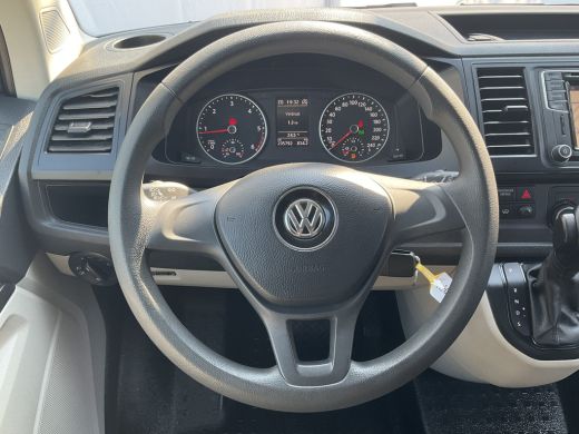 Volkswagen Transporter 5-Pers 2.0 TDI 204pk 4Motion L2H1 Dub Cab Highline 7-DSG L2H1 Dubbele Cabine Lang 4x4 Automaat AW... ActivLease financial lease