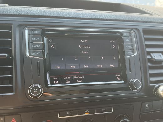 Volkswagen Transporter 5-Pers 2.0 TDI 204pk 4Motion L2H1 Dub Cab Highline 7-DSG L2H1 Dubbele Cabine Lang 4x4 Automaat AW... ActivLease financial lease