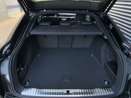 Audi Q8 Sportback e-tron 55 quattro S Edition Competition 115 kWh ActivLease financial lease