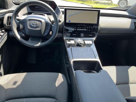 Toyota bZ4X Dynamic | Business Plus 71 kWh | Demo deal | 3-fase!| Pano | Camera | ActivLease financial lease
