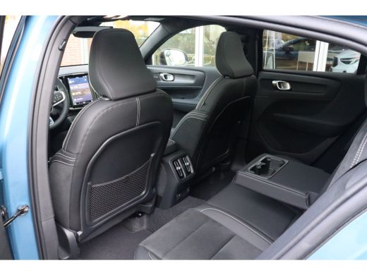 Volvo  C40 Recharge Ultimate | 360° Camera | Microtech Nubuck Bekleding | Harman Kardon | 20 Inch met All Se... ActivLease financial lease