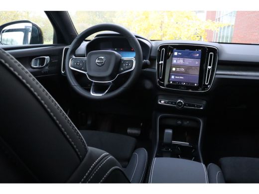 Volvo  C40 Recharge Ultimate | 360° Camera | Microtech Nubuck Bekleding | Harman Kardon | 20 Inch met All Se... ActivLease financial lease