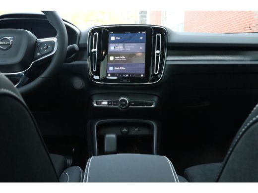 Volvo  C40 Recharge Ultimate | 360° Camera | Microtech Nubuck Bekleding | Harman Kardon | 20 Inch met All Se... ActivLease financial lease