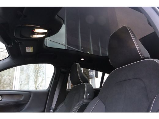 Volvo  C40 Recharge Ultimate | 360° Camera | Microtech Nubuck Bekleding | Harman Kardon | 20 Inch met All Se... ActivLease financial lease
