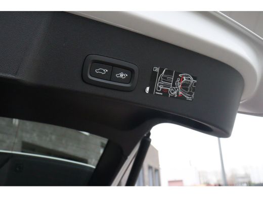 Volvo  XC40 T4 Recharge Inscription | Panoramadak | Park Assist | Navigatie | Camera | Apple Carplay/Android ... ActivLease financial lease