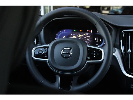 Volvo  S60 B4 Ultimate Dark | 360° Camera | Head-Up Display | Harman/Kardon | Adaptive Cruise | Panoramadak ... ActivLease financial lease