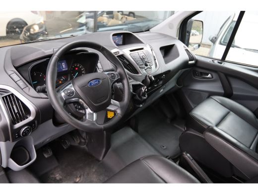 Ford Transit Custom 2.2 TDCI L2H1 DC TREND | LEDER | NAVI | CAMERA | TREKHAAK ActivLease financial lease