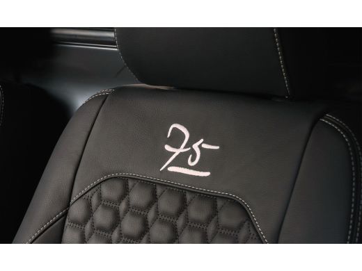 Volkswagen Crafter 35 2.0 TDI L3H3 Exclusive 75 Edition Airco | Navigatie | Led koplampen | Lederen Bekleding | Bijr... ActivLease financial lease