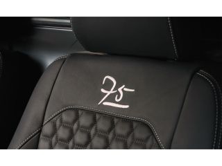 Volkswagen Crafter 35 2.0 TDI L3H3 Exclusive 75 Edition Airco | Navigatie | Led koplampen | Lederen Bekleding | Bijr...