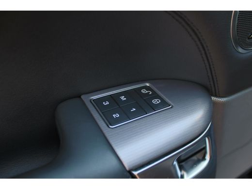 Land Rover Range Rover Sport 2.0 P400e HSE „De Uiver" Black Edition Keyless Entry, Matrix LED, Adaptive Cruise, Massage functi... ActivLease financial lease