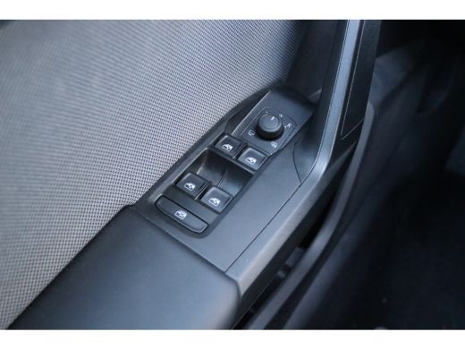 Seat Leon 1.5 131PK TSI STYLE | LED  | CARPLAY | VIRTUAL COCKPIT | LANE ASSIST | CRUISE | CLIMATE ActivLease financial lease