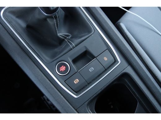 Seat Leon 1.5 131PK TSI STYLE | LED  | CARPLAY | VIRTUAL COCKPIT | LANE ASSIST | CRUISE | CLIMATE ActivLease financial lease