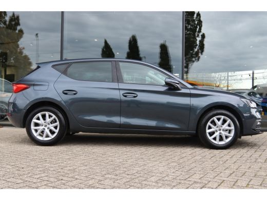 Seat Leon 1.5 131PK TSI STYLE | LED  | CARPLAY | VIRTUAL COCKPIT | LANE ASSIST | CRUISE | CLIMATE ActivLease financial lease