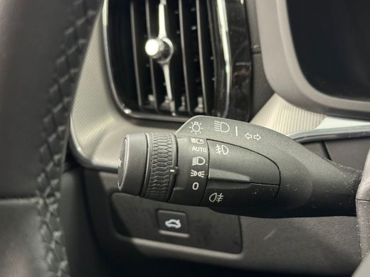 Volvo  XC60 B4 Ultimate Bright | Google Navigatie | Leder dashboard | Panoramadak | 21"velgen | ActivLease financial lease