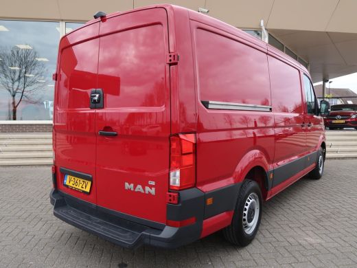 MAN TGE 30 2.0 *DEALER ONDERHOUDEN* + APPLE CARPLAY / CAMERA / NAVIGATIE ActivLease financial lease