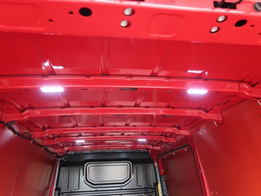 MAN TGE 30 2.0 *DEALER ONDERHOUDEN* + APPLE CARPLAY / CAMERA / NAVIGATIE ActivLease financial lease