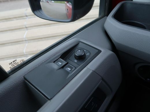 MAN TGE 30 2.0 *DEALER ONDERHOUDEN* + APPLE CARPLAY / CAMERA / NAVIGATIE ActivLease financial lease