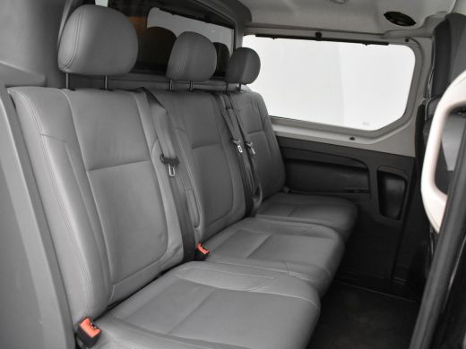 Nissan NV300 1.6 DCI 6-PERS. D.C. L2H1 + LEDER / CAMERA / NAVIGATIE ActivLease financial lease