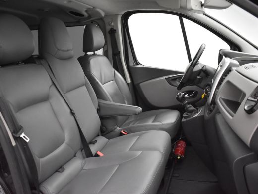 Nissan NV300 1.6 DCI 6-PERS. D.C. L2H1 + LEDER / CAMERA / NAVIGATIE ActivLease financial lease