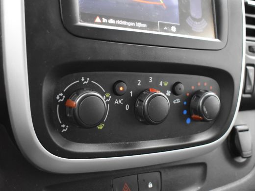 Nissan NV300 1.6 DCI 6-PERS. D.C. L2H1 + LEDER / CAMERA / NAVIGATIE ActivLease financial lease
