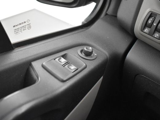 Nissan NV300 1.6 DCI 6-PERS. D.C. L2H1 + LEDER / CAMERA / NAVIGATIE ActivLease financial lease