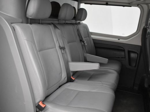 Nissan NV300 1.6 DCI 6-PERS. D.C. L2H1 + LEDER / CAMERA / NAVIGATIE ActivLease financial lease