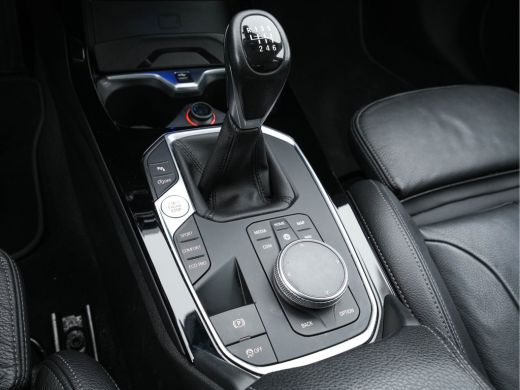 BMW 1-serie 118i High Executive Edition Sport-Line *DAKOTA-FULL-LEATHER | DIGI-COCKPIT | HARMAN-KARDON-AUDIO ... ActivLease financial lease